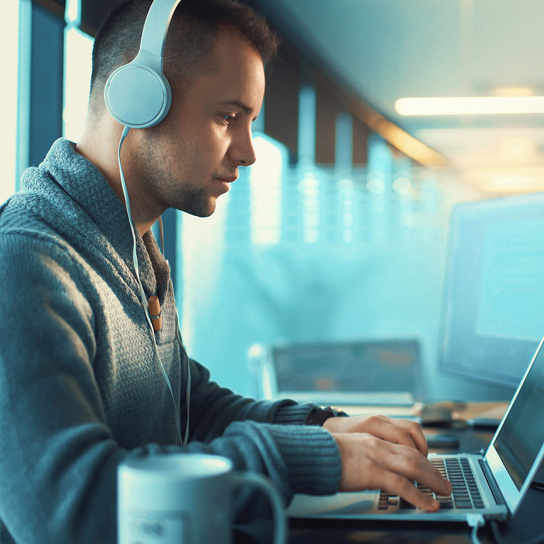 Visually impared guy using ADA compliant website